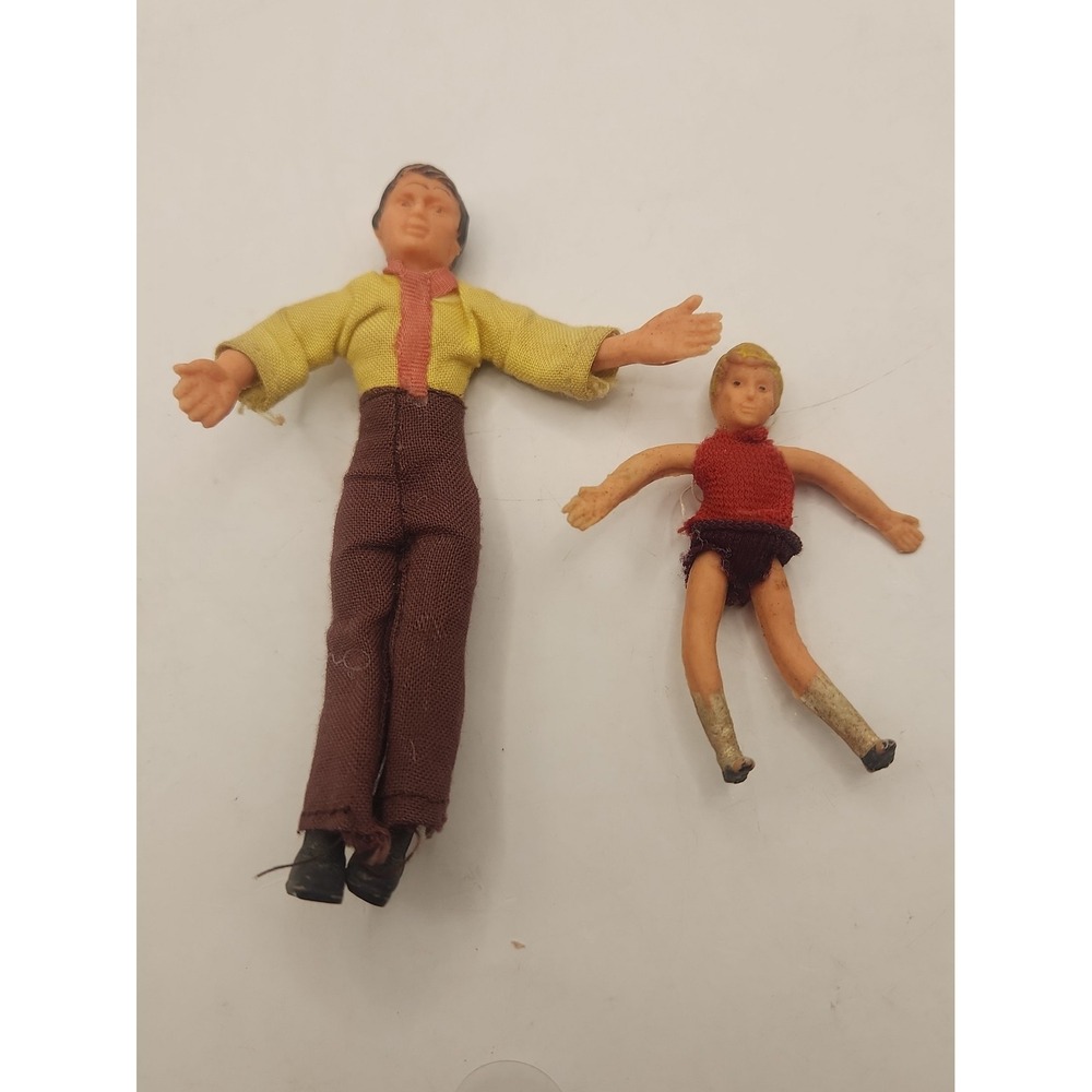 Vintage Mini Bendy Dolls - 2 Figures